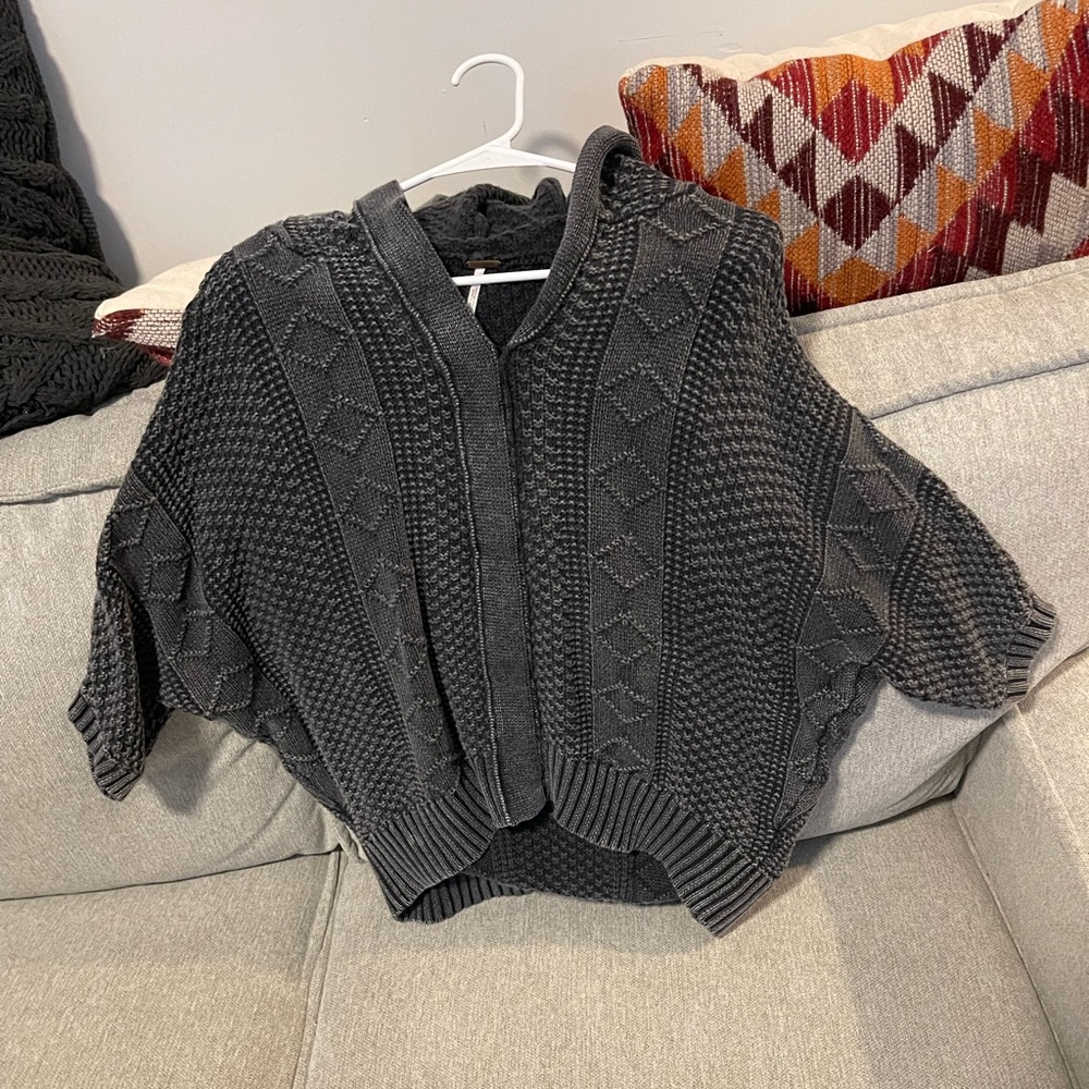 Free people pull over